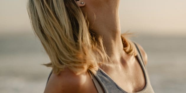 Neck And Shoulder Pain: How To Get Healthy Again (Quickly) By Getting Out Of Your Own Way!